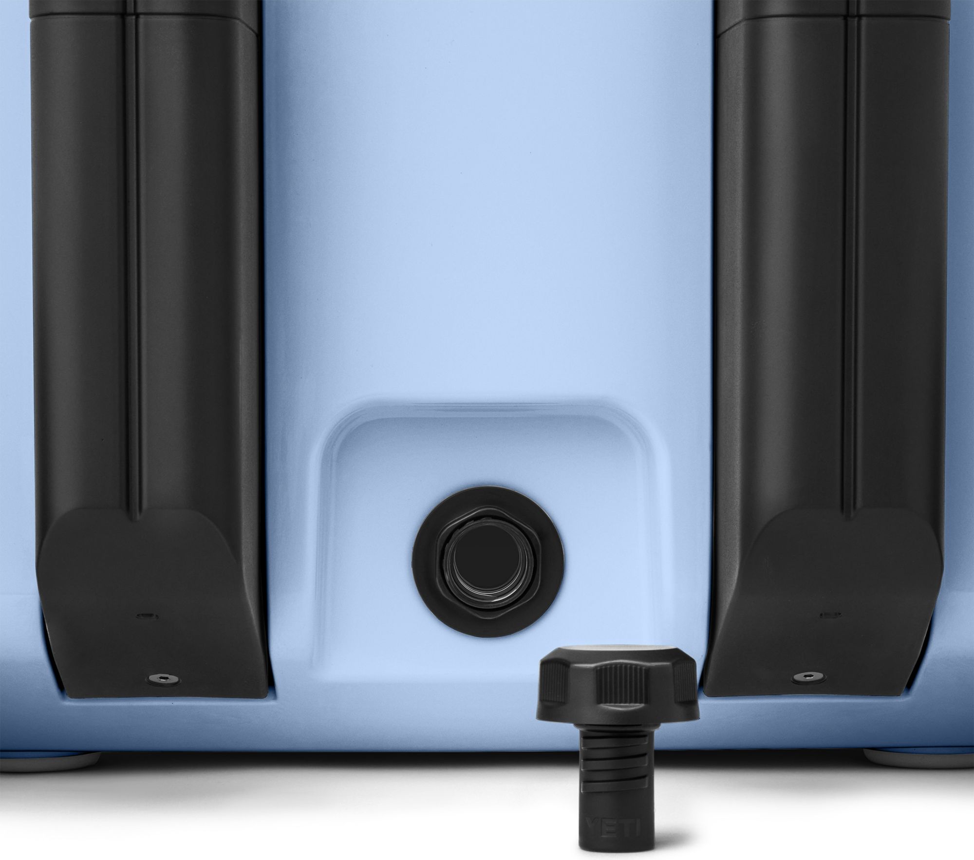 YETI Roadie 32 Wheeled Cooler product image