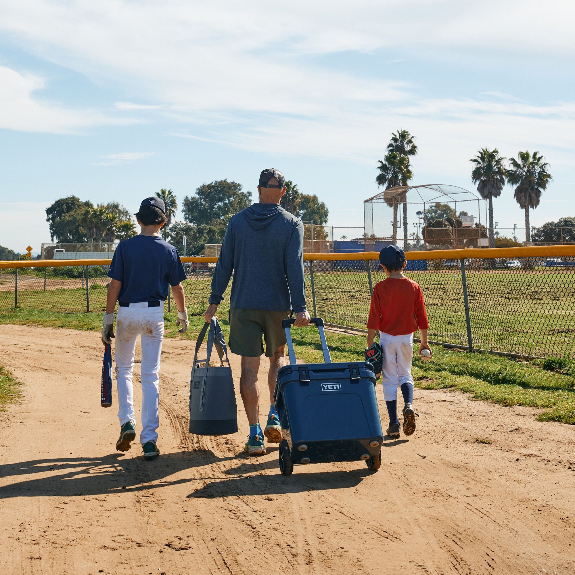 YETI Roadie 32 Wheeled Cooler product image