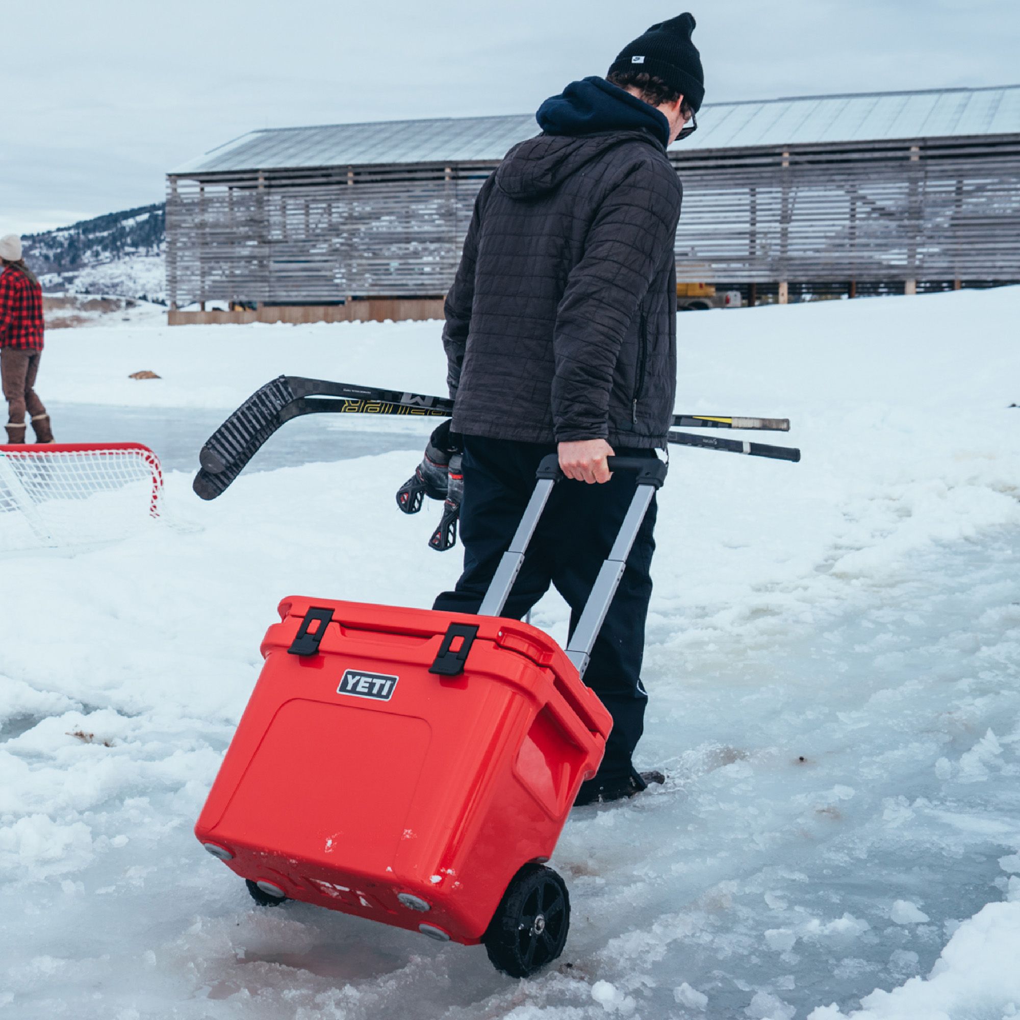 YETI Roadie 32 Wheeled Cooler product image