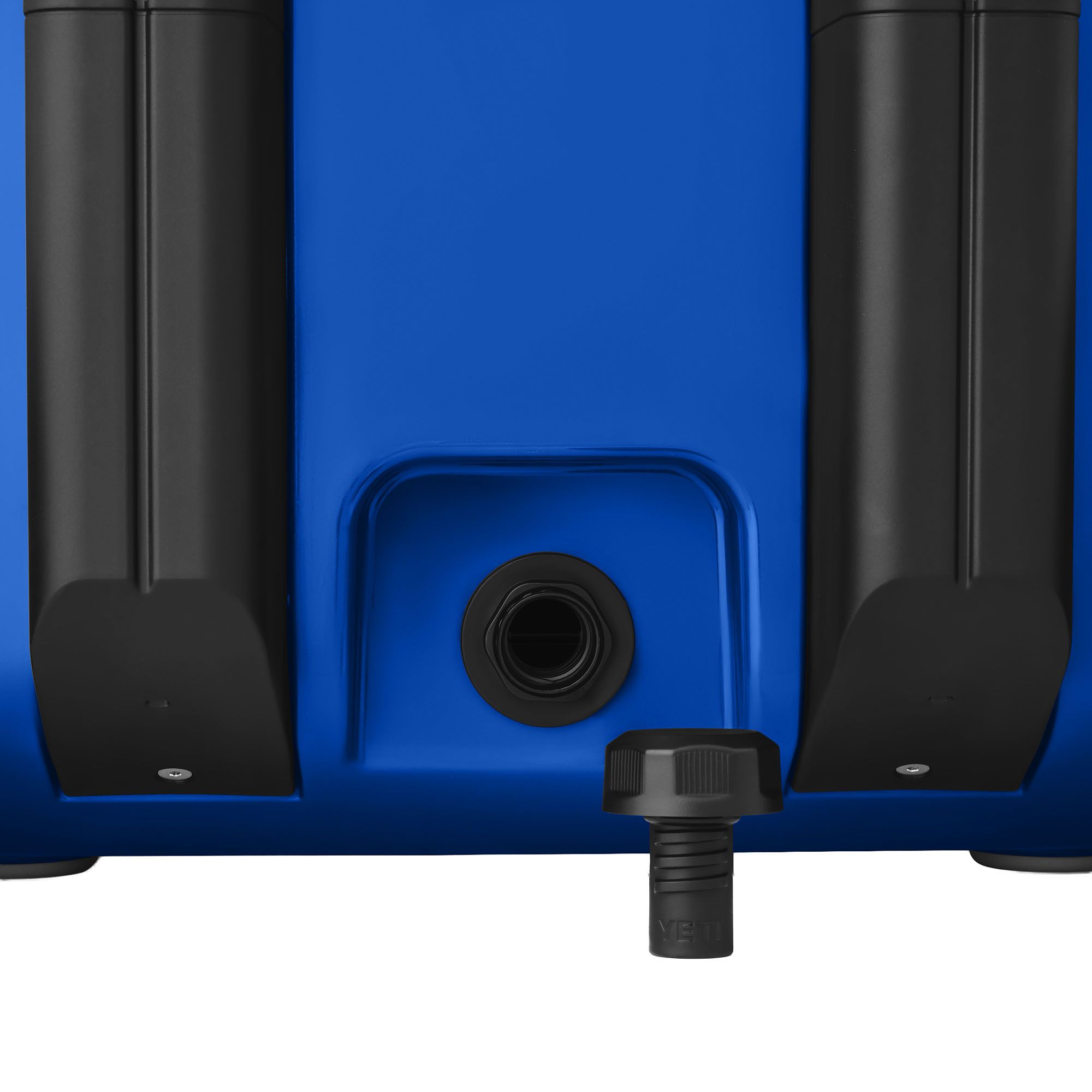 YETI Roadie 32 Wheeled Cooler product image