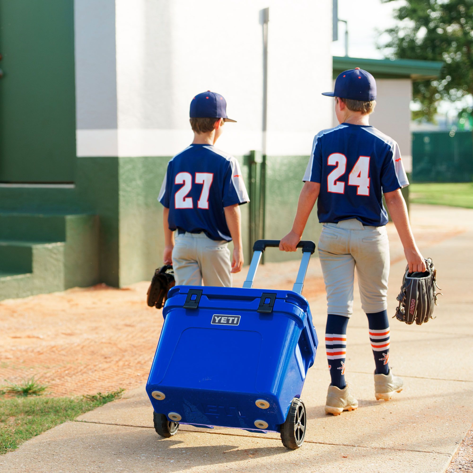YETI Roadie 32 Wheeled Cooler product image