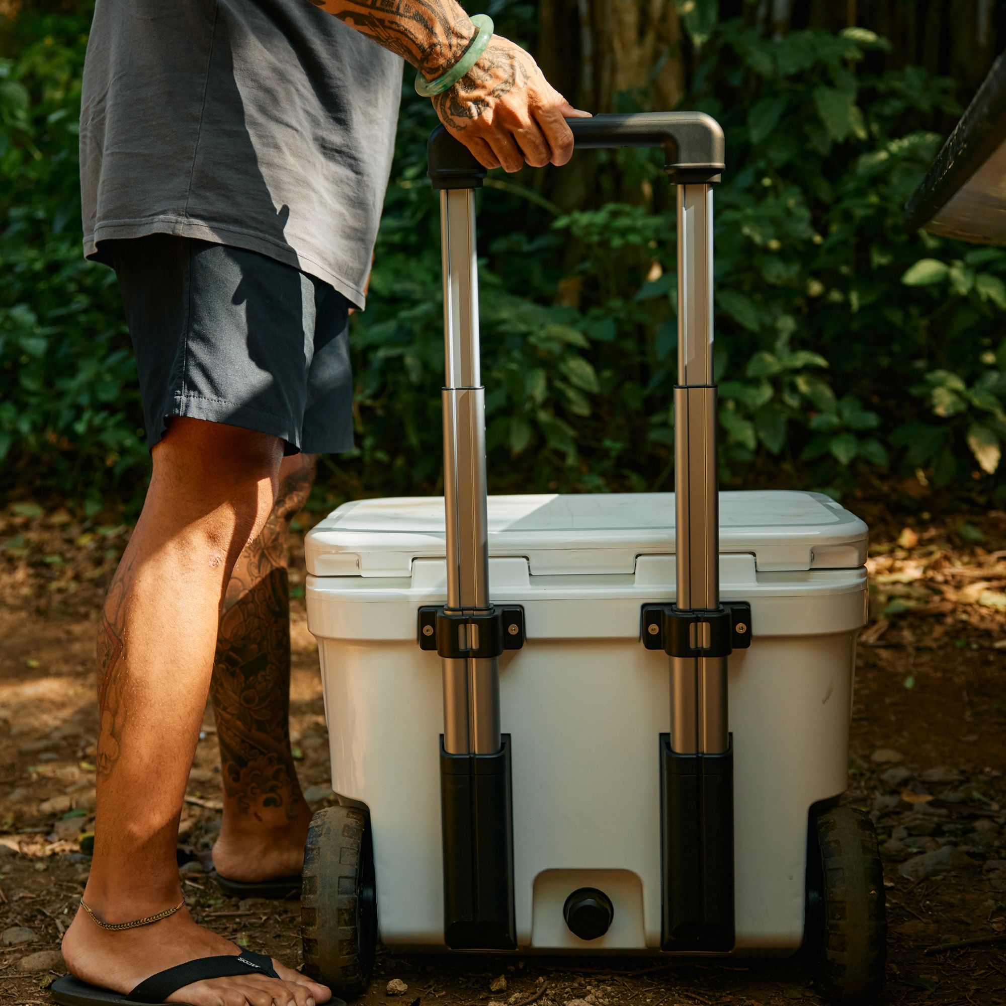 YETI Roadie 32 Wheeled Cooler product image