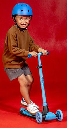 Yvolution Kids' Kiwi Glider LED Scooter product image