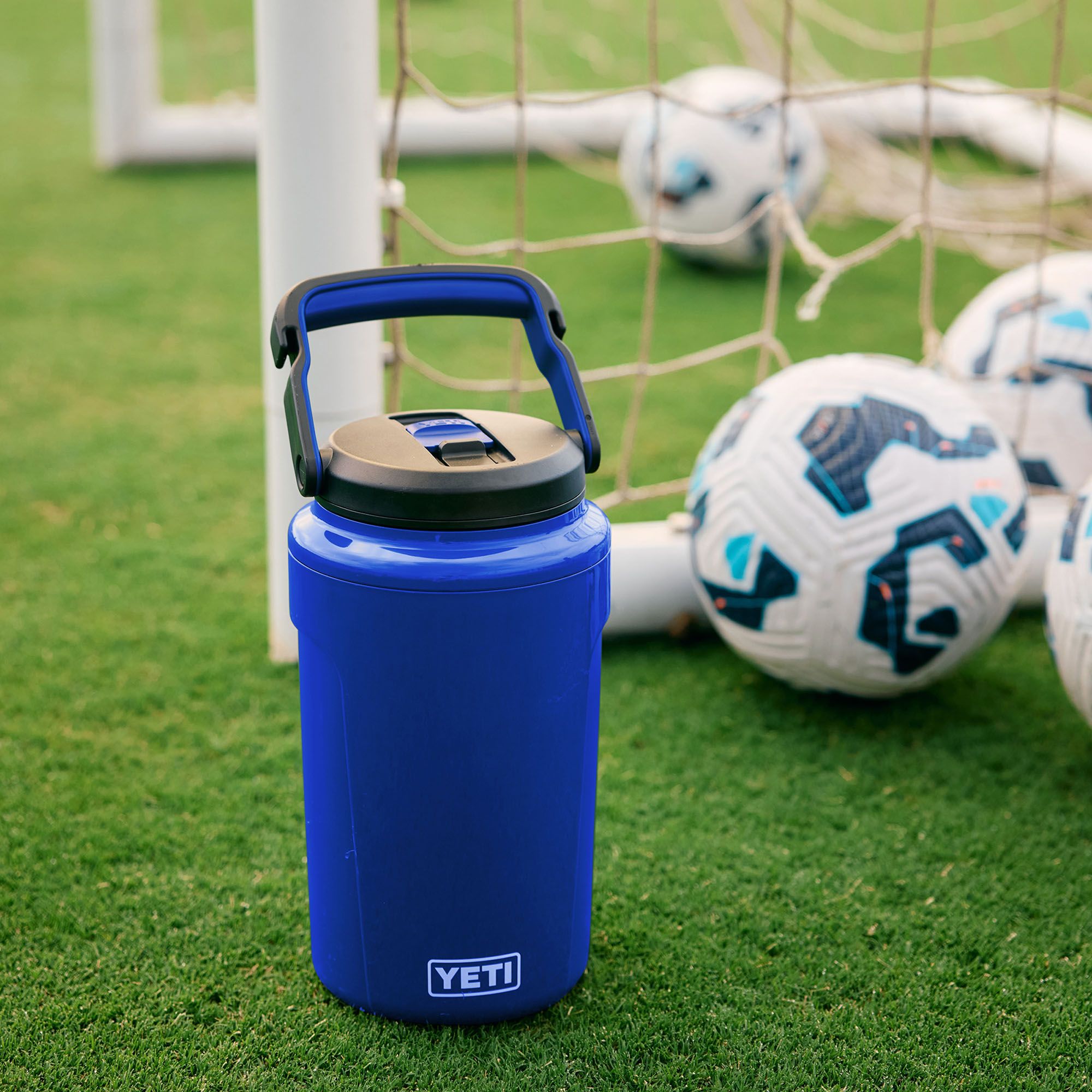 YETI Silo Half Gallon Jug with Straw Cap product image