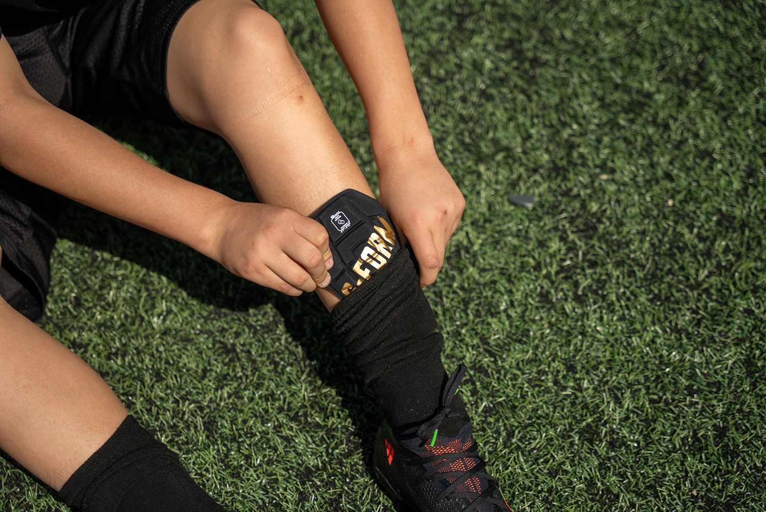 G-FORM Youth Pro-S Blade Shin Guards product image