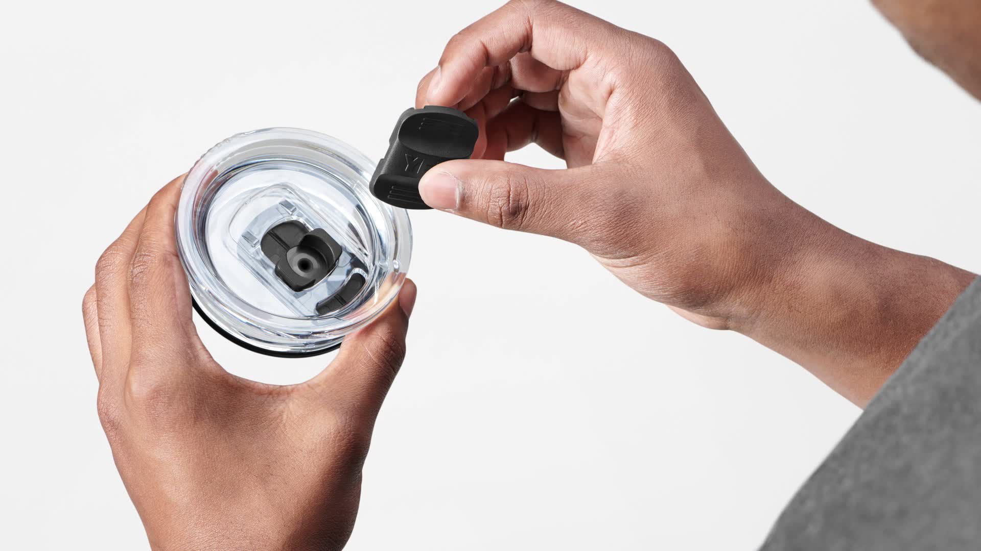 YETI 20 oz. Rambler Travel Mug with Stronghold Lid product