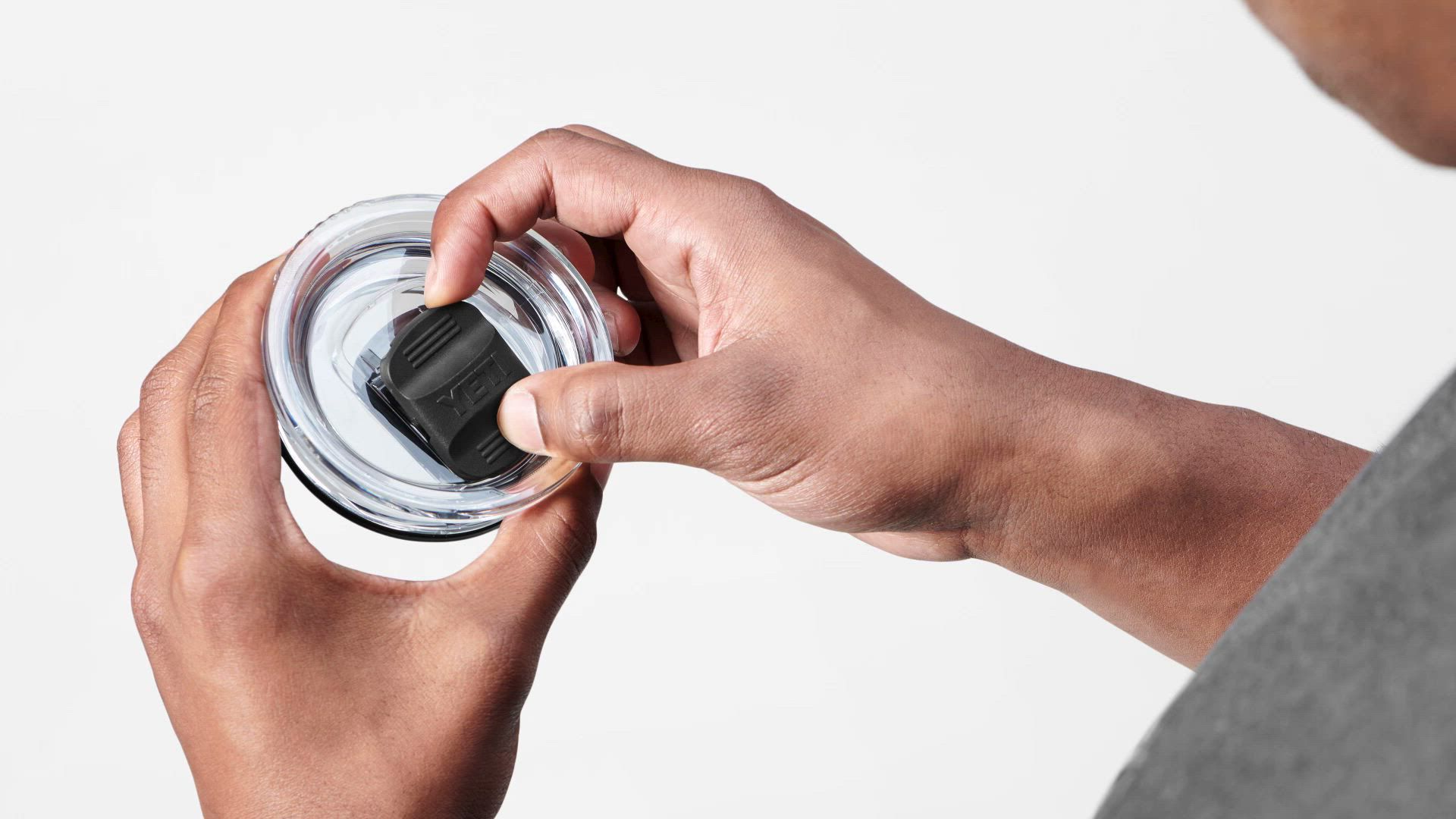 YETI 20 oz. Rambler Travel Mug with Stronghold Lid product