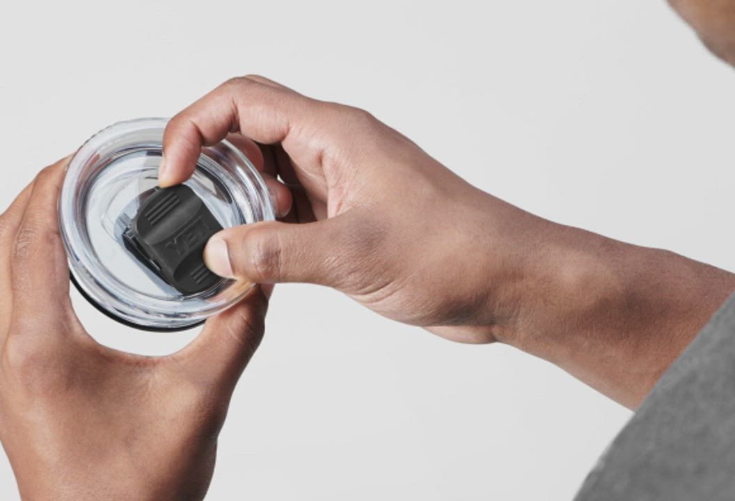 YETI 30 oz. Rambler Travel Mug with Stronghold Lid product