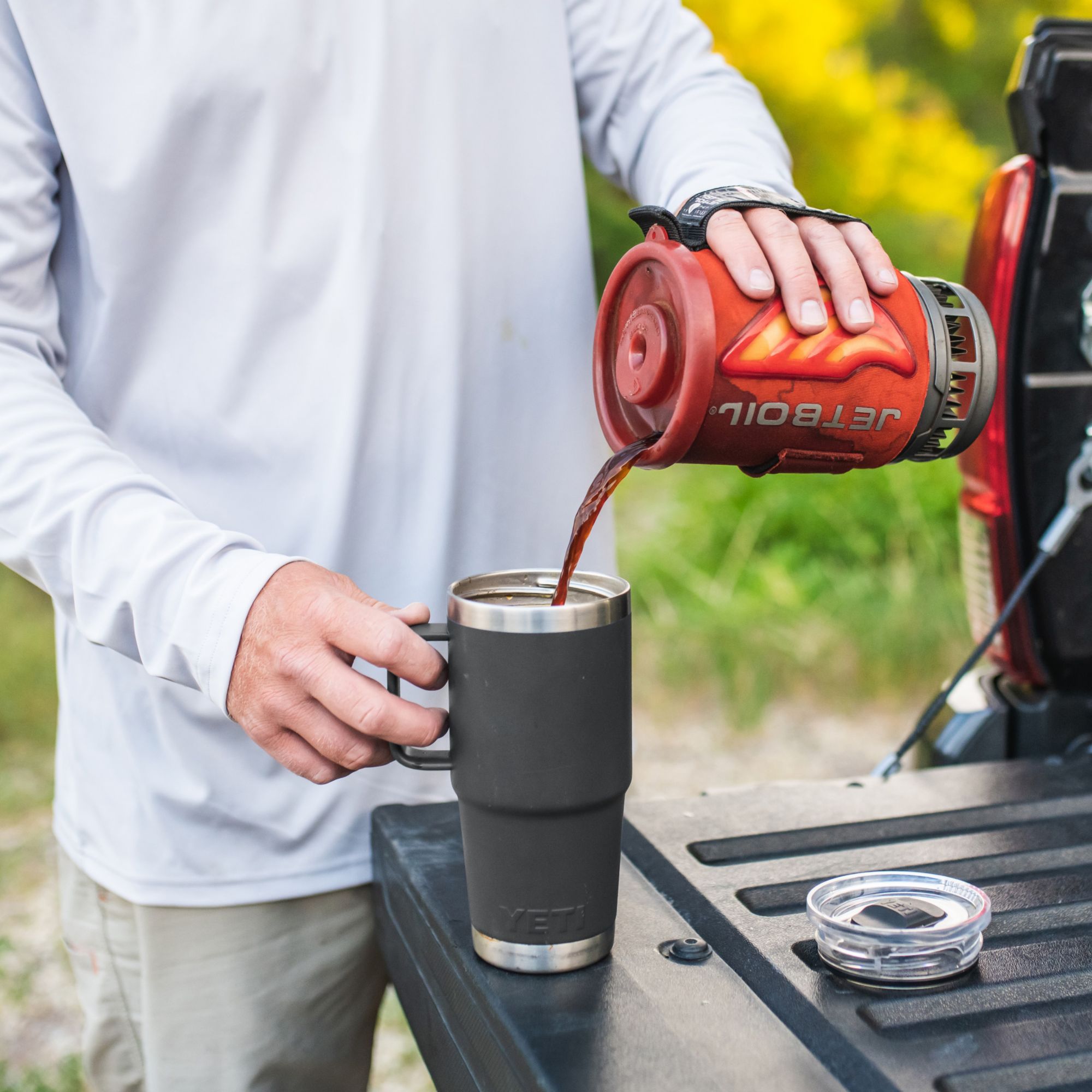 YETI 30 oz. Rambler Travel Mug with Stronghold Lid product image