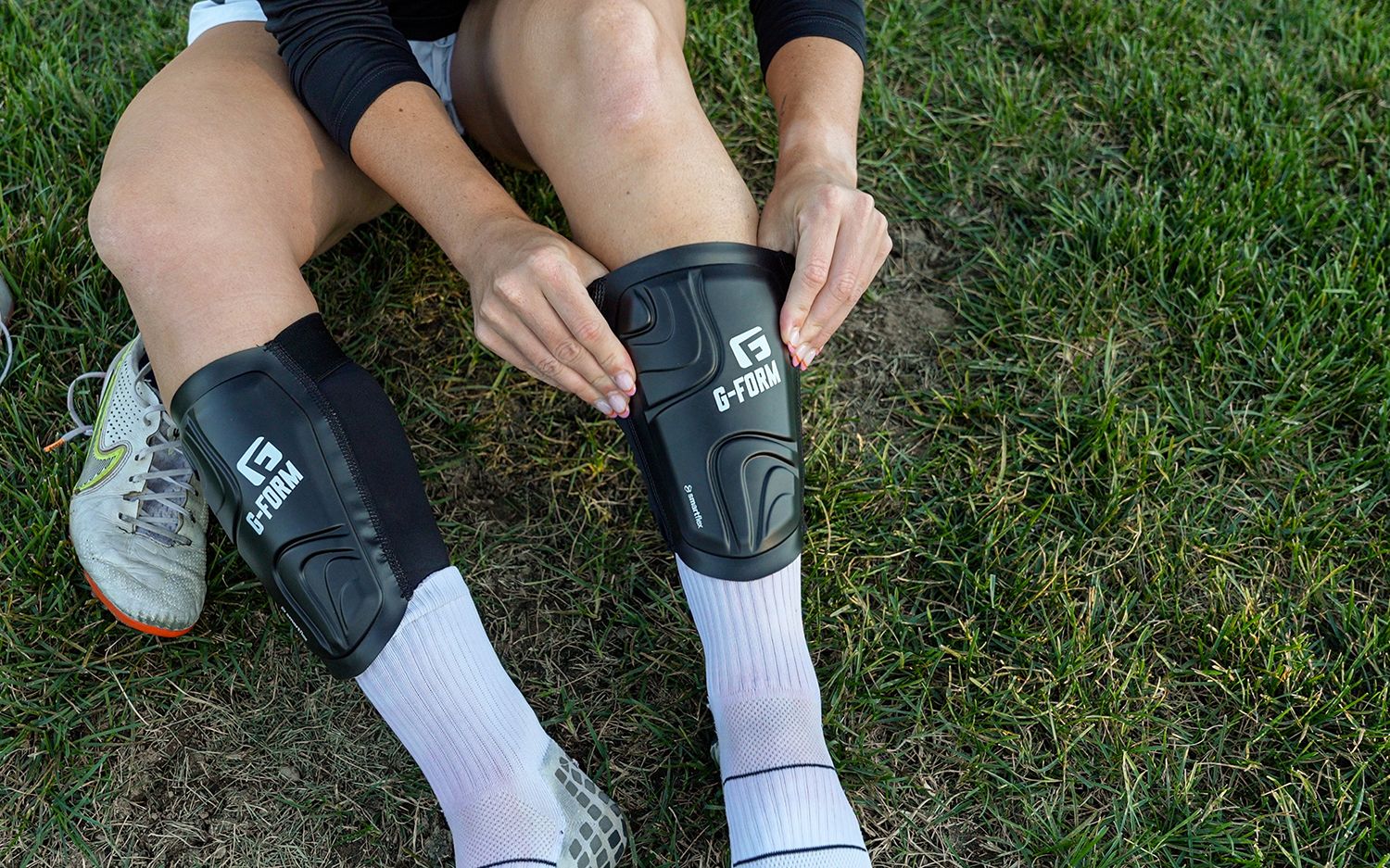 G-FORM Youth Volt Shin Guards product image