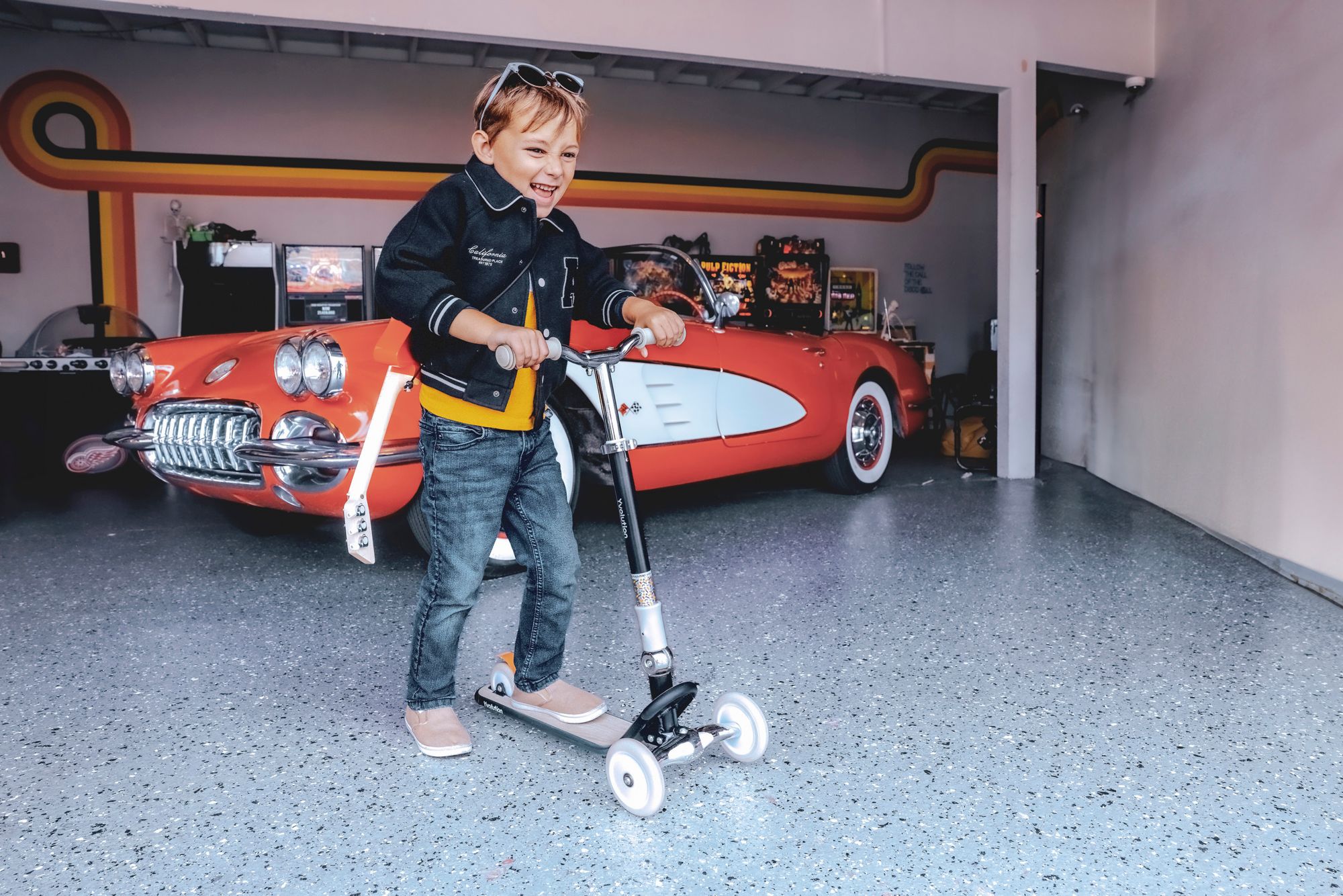 Yvolution Kids' Classic Glider Scooter product image