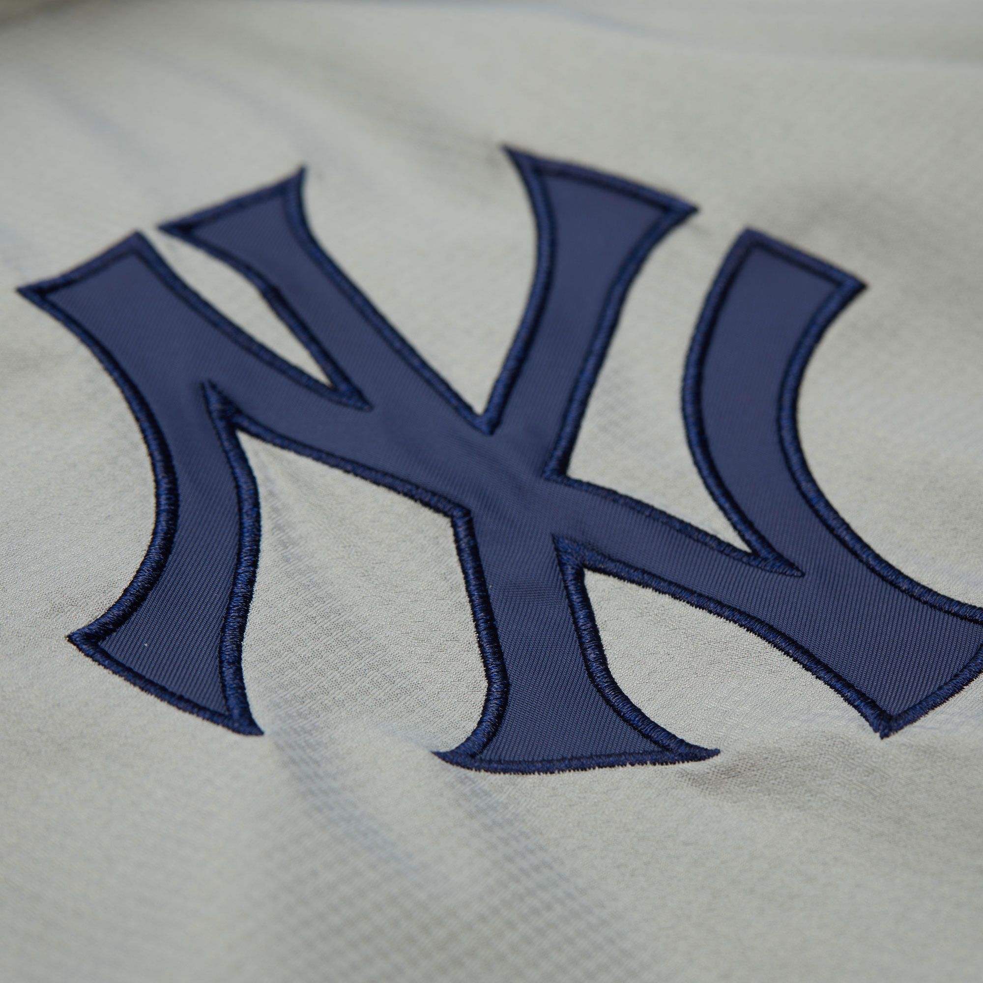 Mitchell & Ness Men's New York Yankees Navy Logo Anorak product image