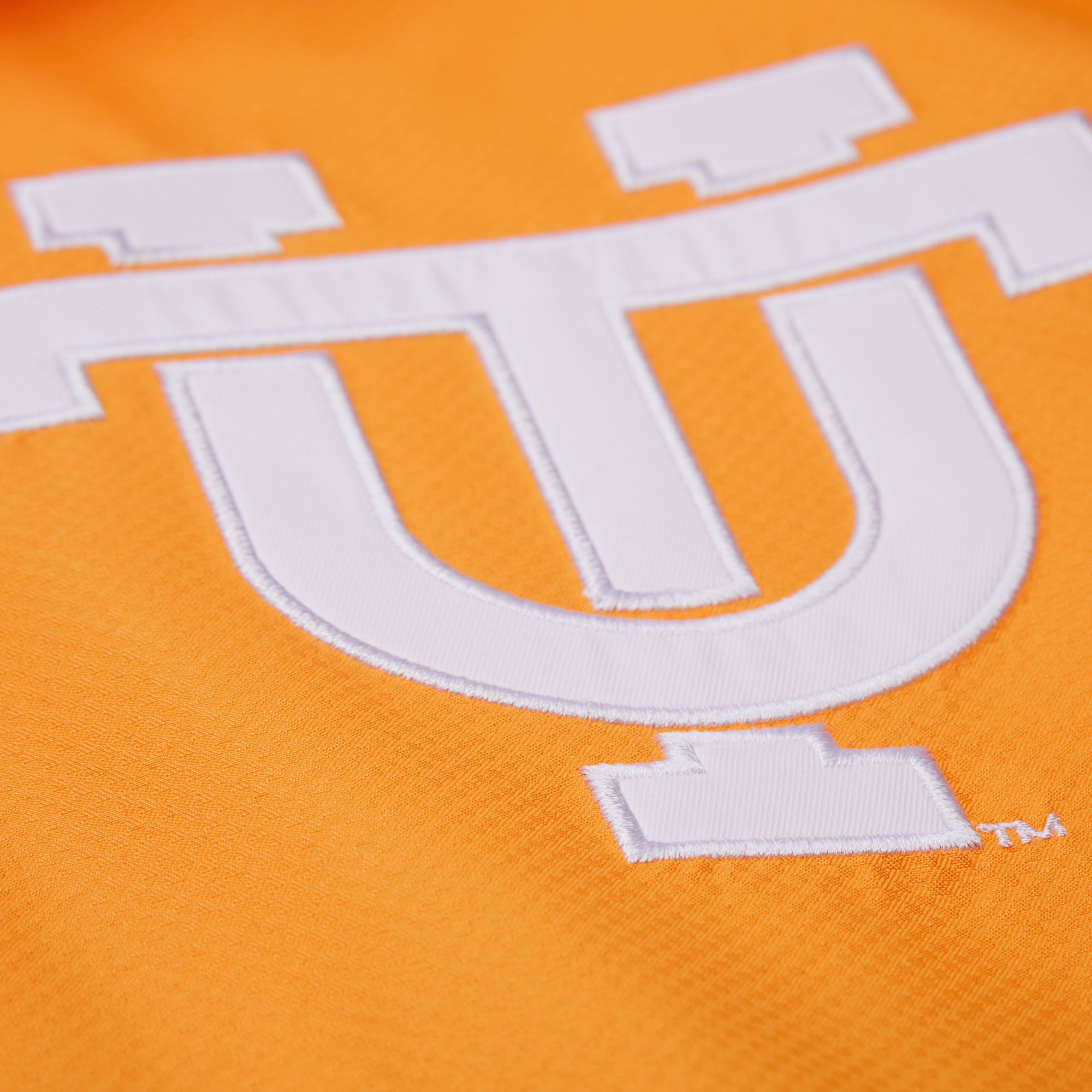 Mitchell & Ness Men's Tennessee Volunteers Black Lightweight Tiebreaker Anorak Jacket product image