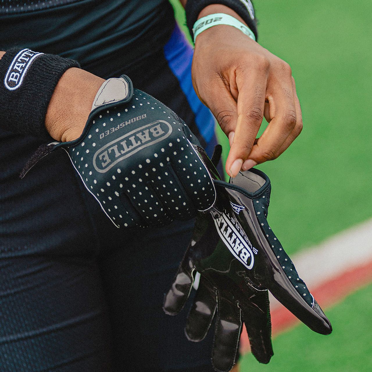 Battle Sports Youth Doom Speed Receiver Football Gloves product image