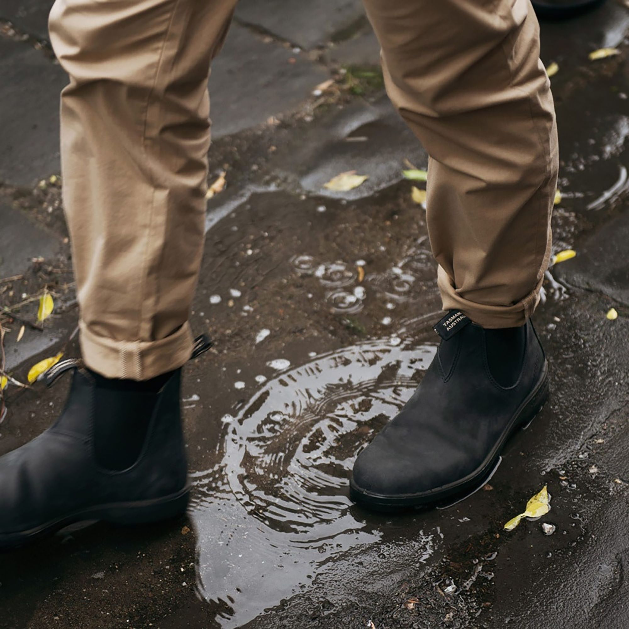 Blundstone Men's Leather Chelsea Boots product image