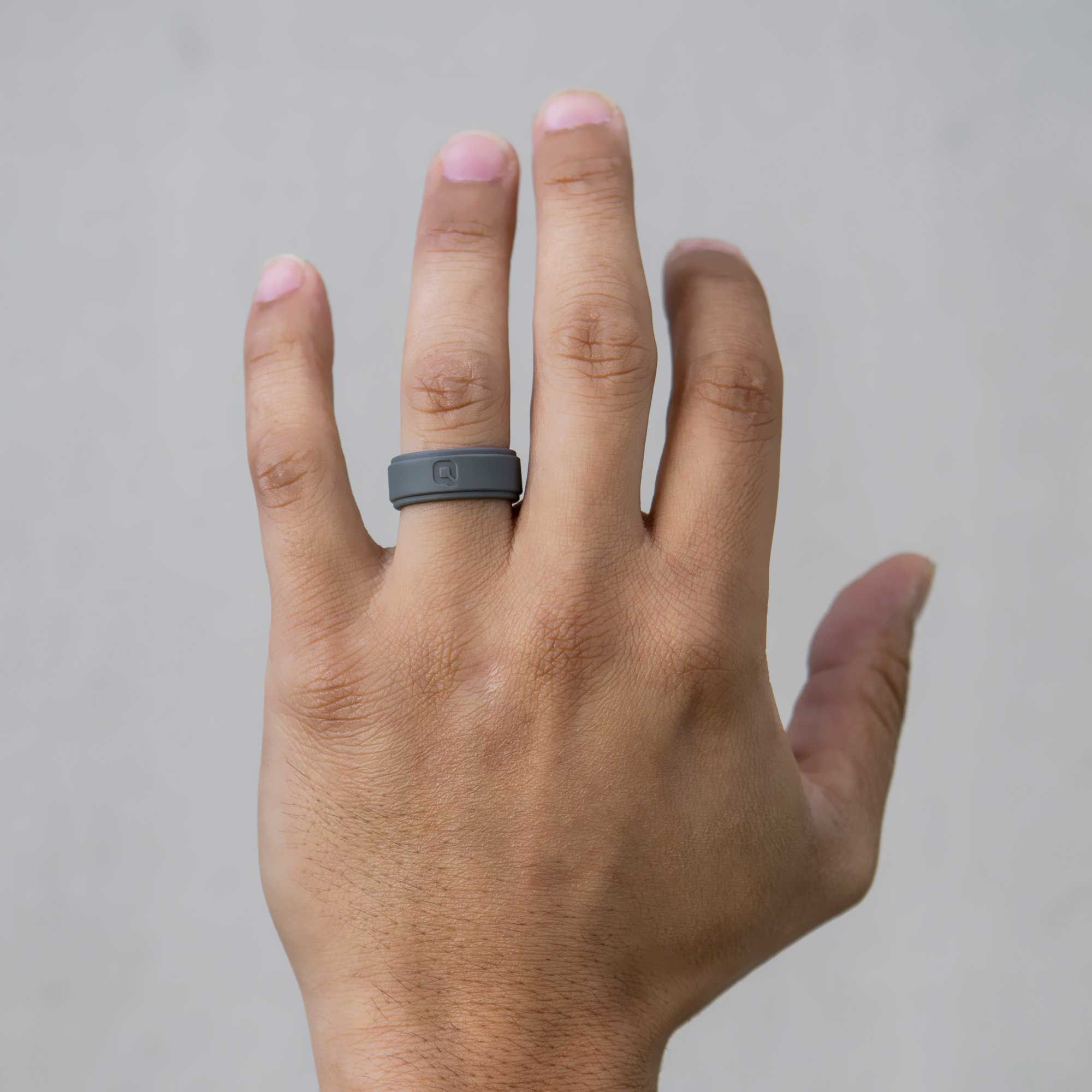 QALO Men's Step Edge Silicone Ring product image