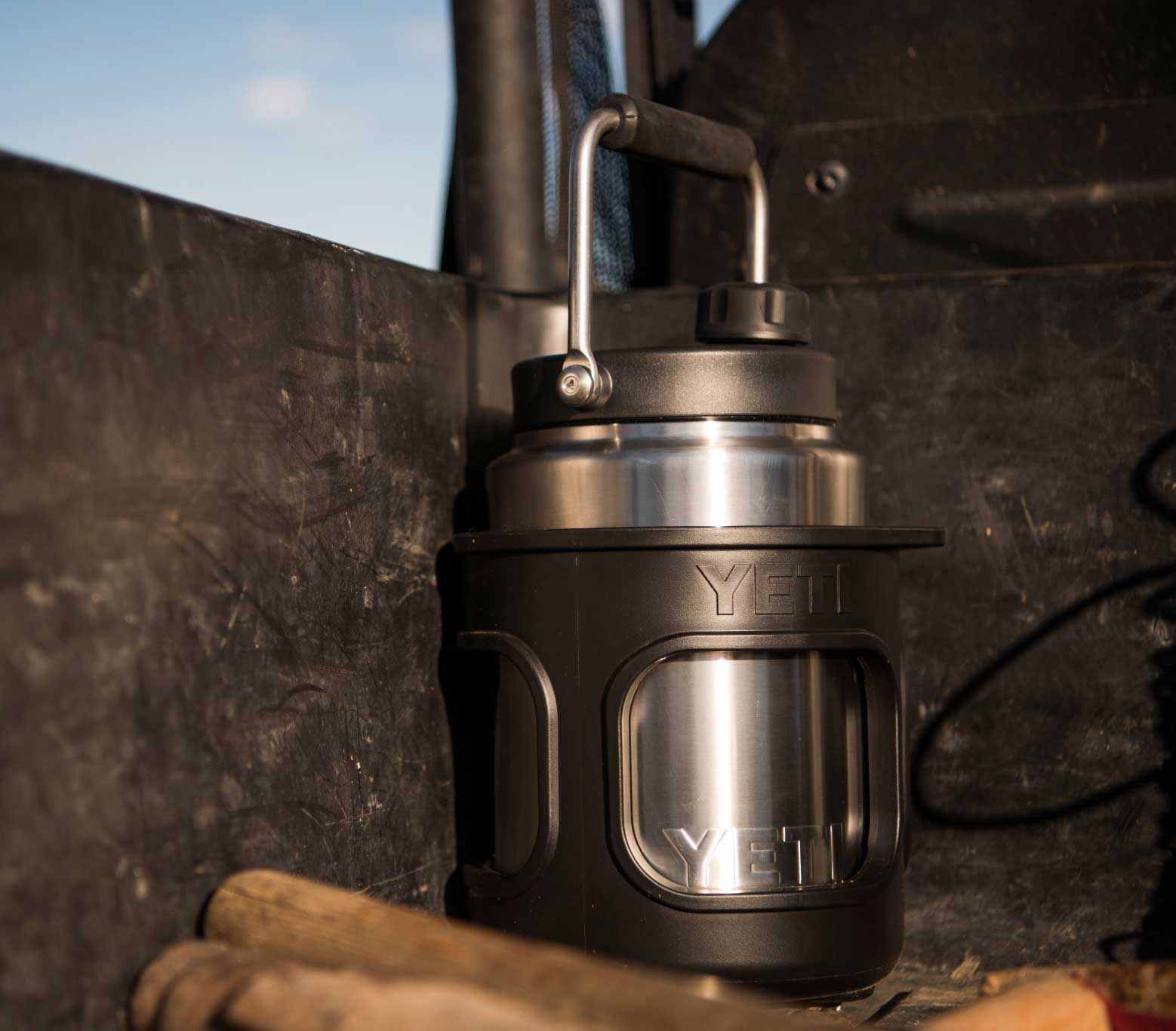 yeti one gallon jug mount