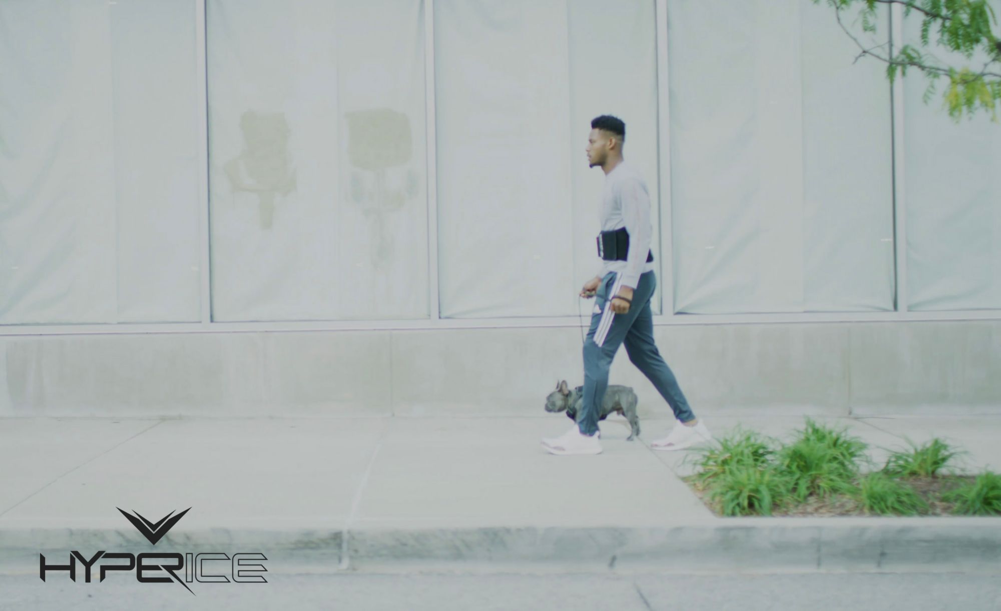 Hyperice Venom Back Portable Heat and Vibration Device product image