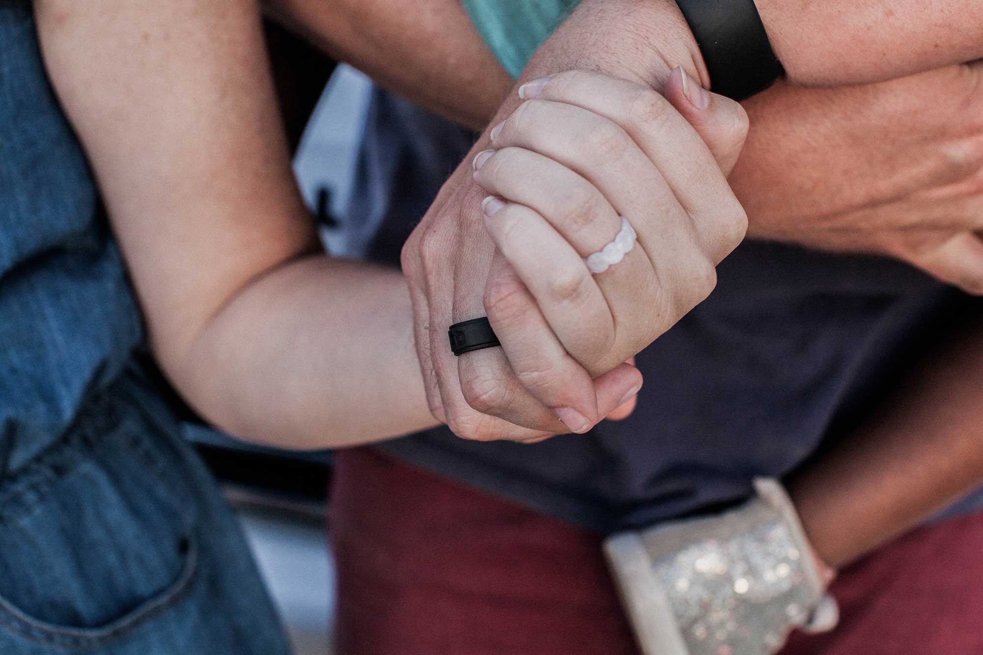 QALO Women's Pearl Scallop Silicone Ring product image