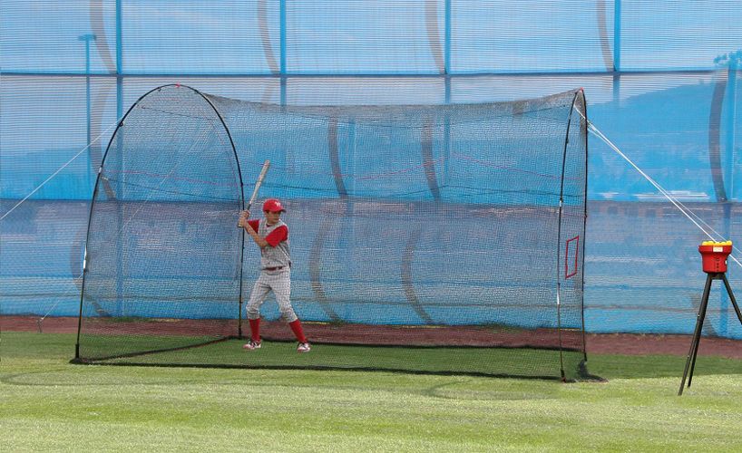 Heater Crusher Curve Pitching Machine &amp; HomeRun 12' Batting Cage