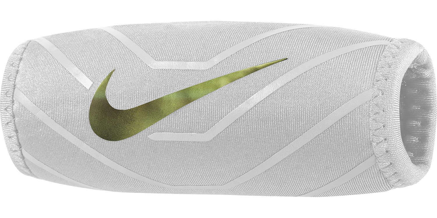 nike hand warmer