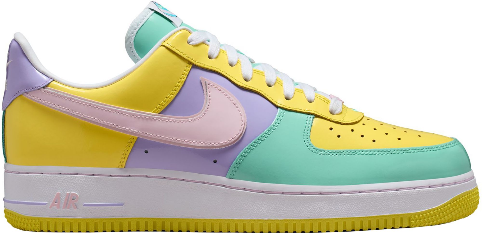 Nike Men's Air Force 1 '07 Shoes