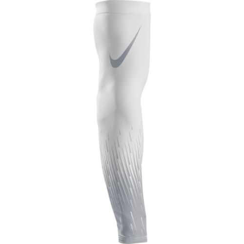 アクーニャjrモデル　Nike Pro Sleeves L-XL 21445743?$pdp-gallery-ng$