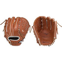 What Pros Wear: Austin Riley's Mizuno B-303 Batting Gloves - What Pros Wear