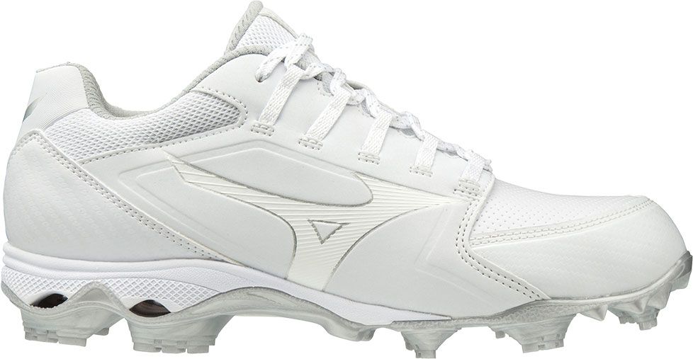 mizuno 9 spike finch