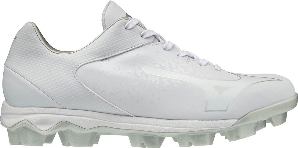 white mizuno softball cleats