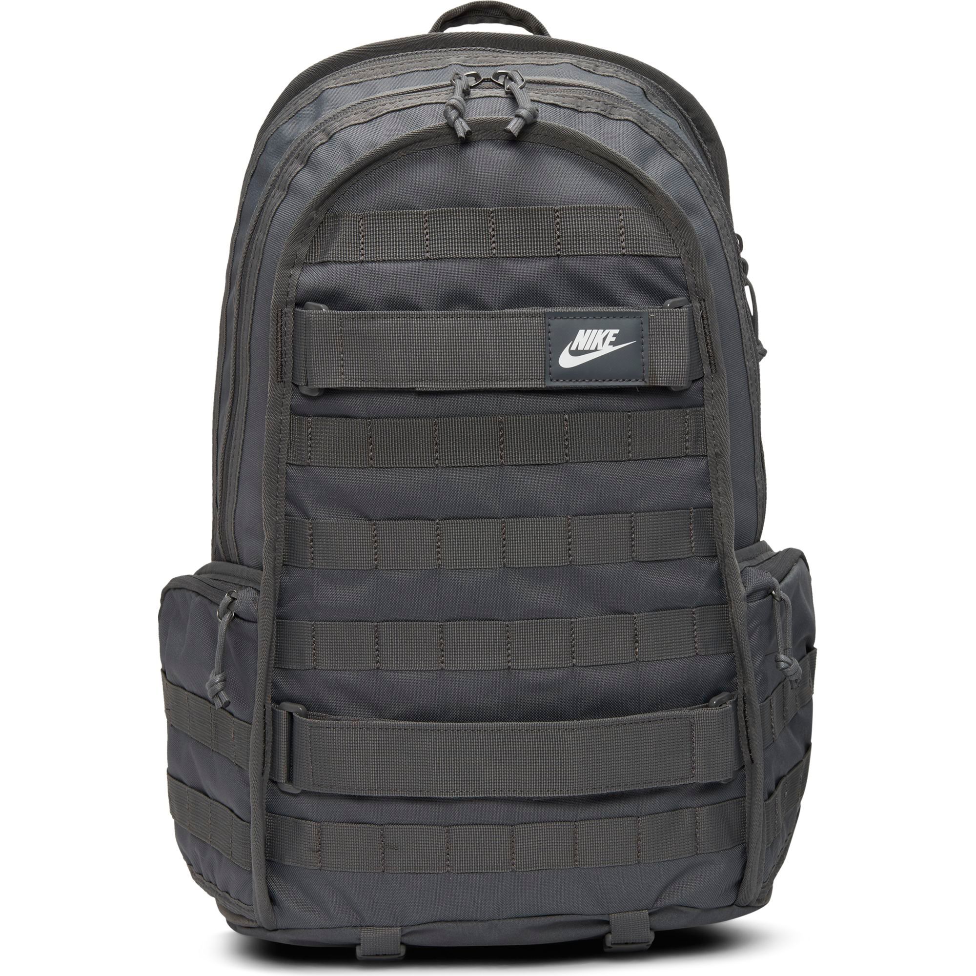 black nike backpack