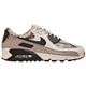Velvet Brown/White