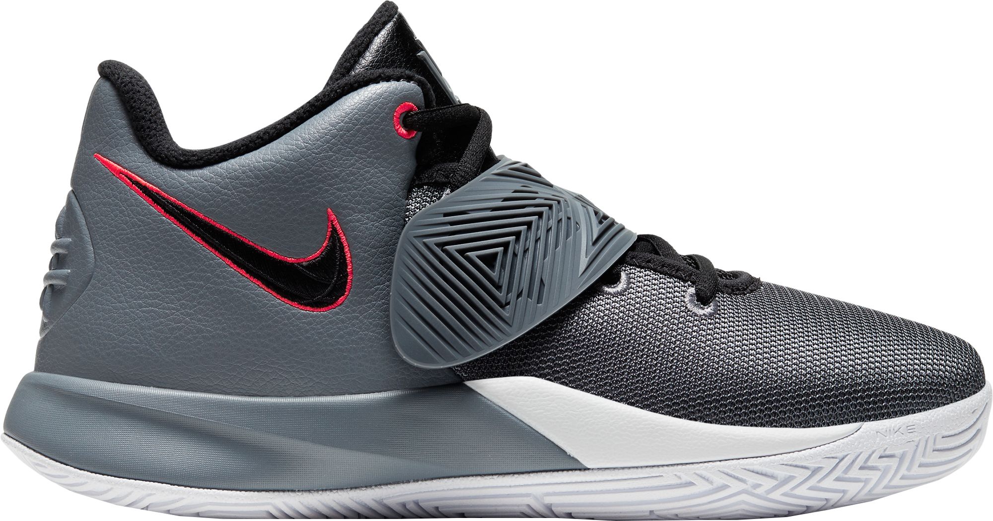 youth basketball shoes clearance