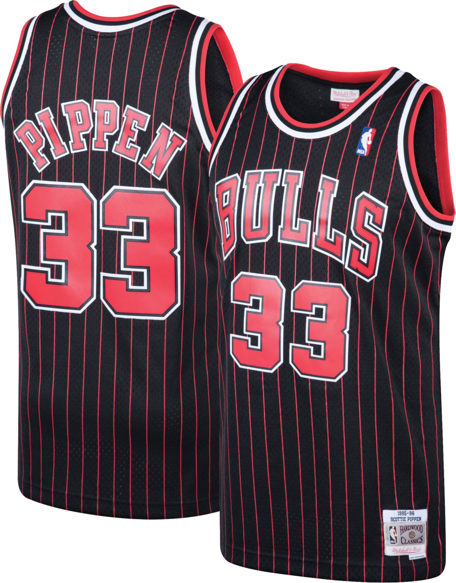 Mitchell & Ness Men's Chicago Bulls Scottie Pippen #33 Swingman Black Jersey