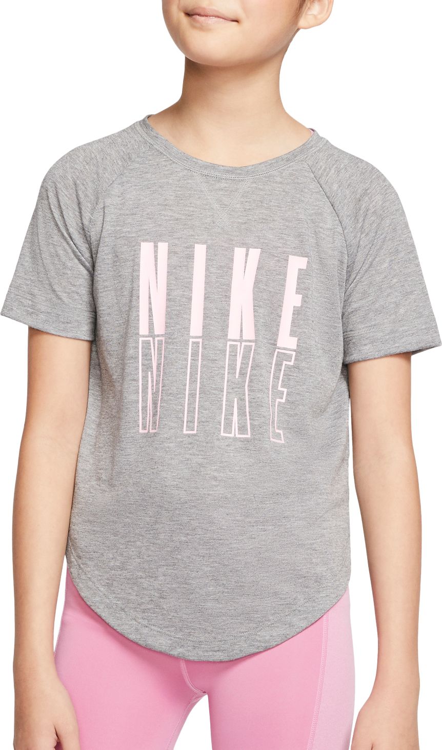 Nike Girls' Trophy Graphic T-Shirt