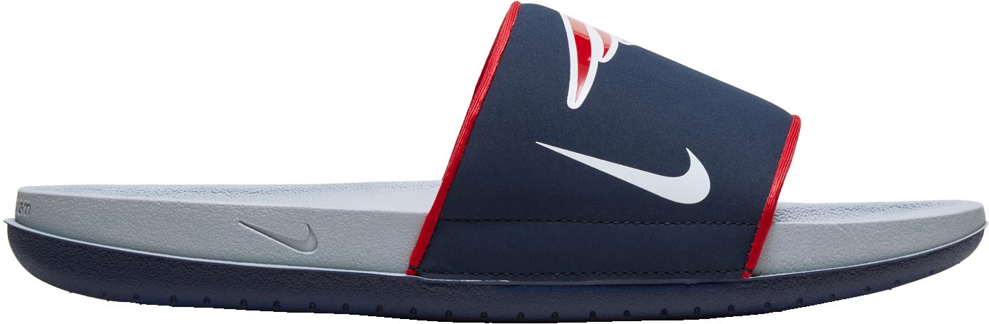 black and pink nike slides