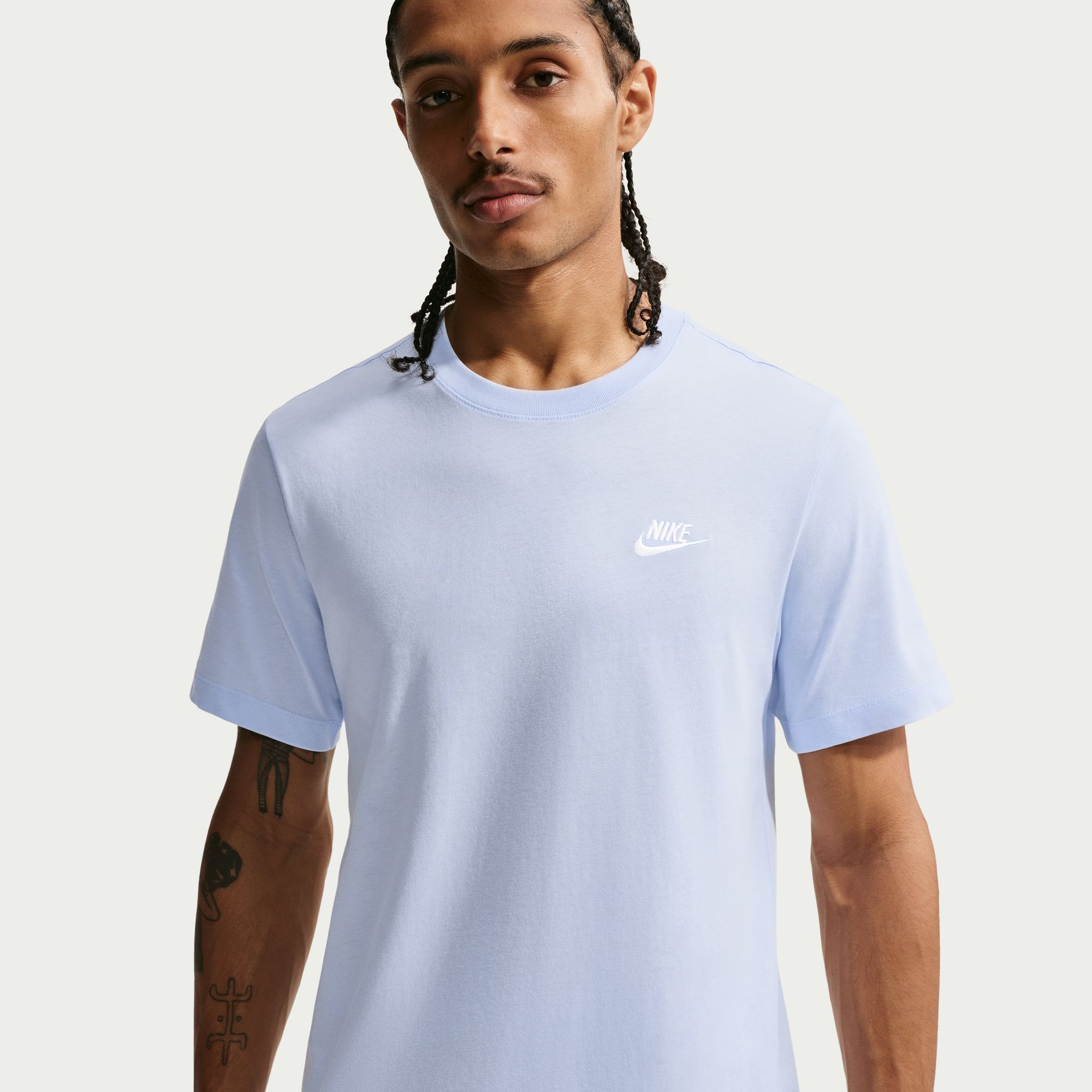 Nike Men's Sportswear Club T-Shirt