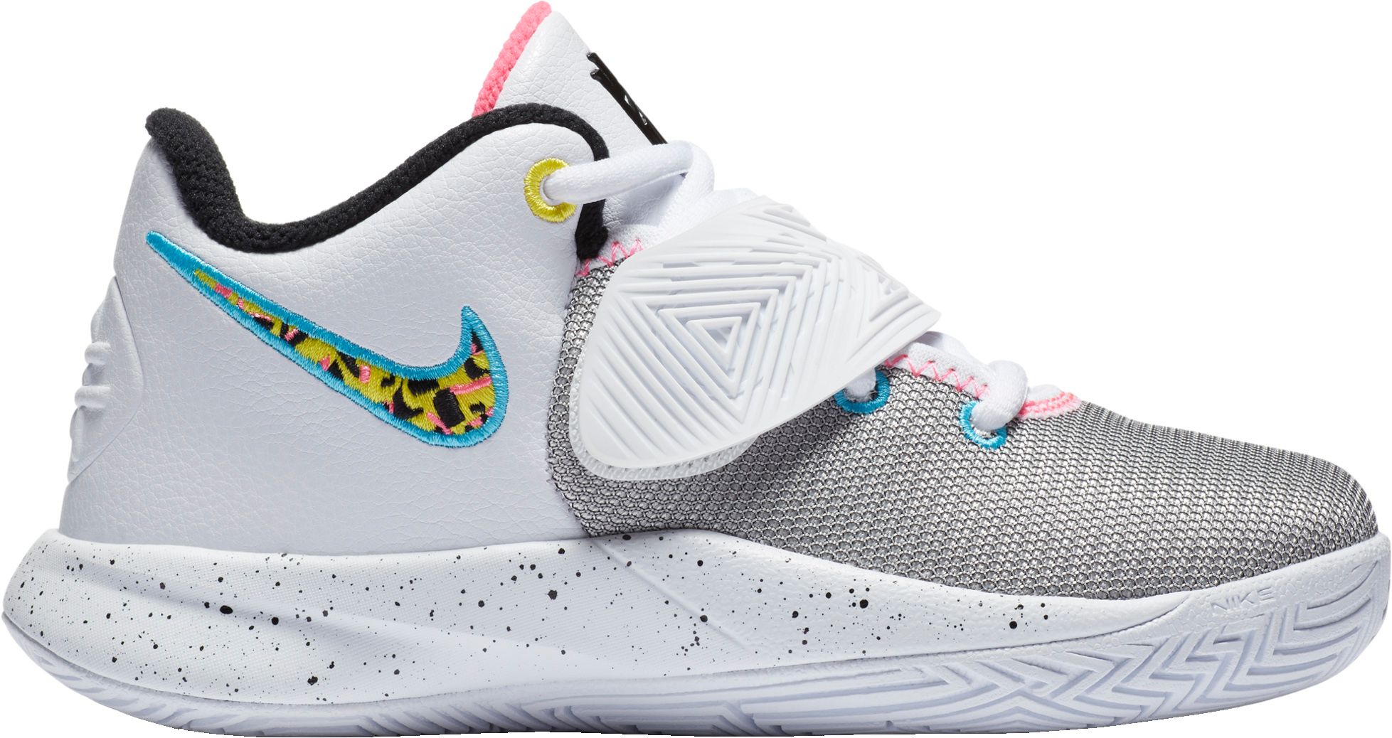 Kyrie 3 store youth basketball shoes