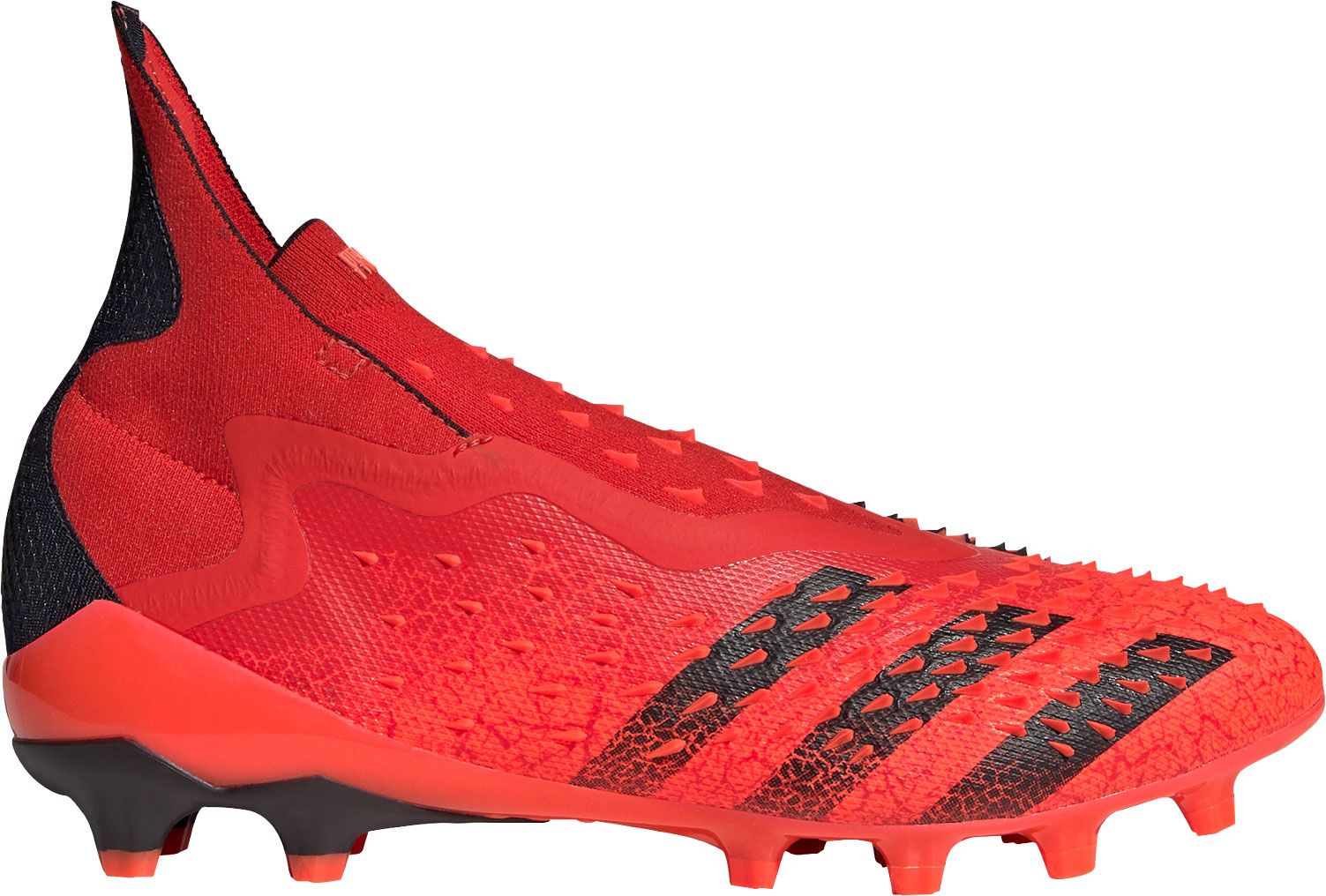 Predator store indoor cleats