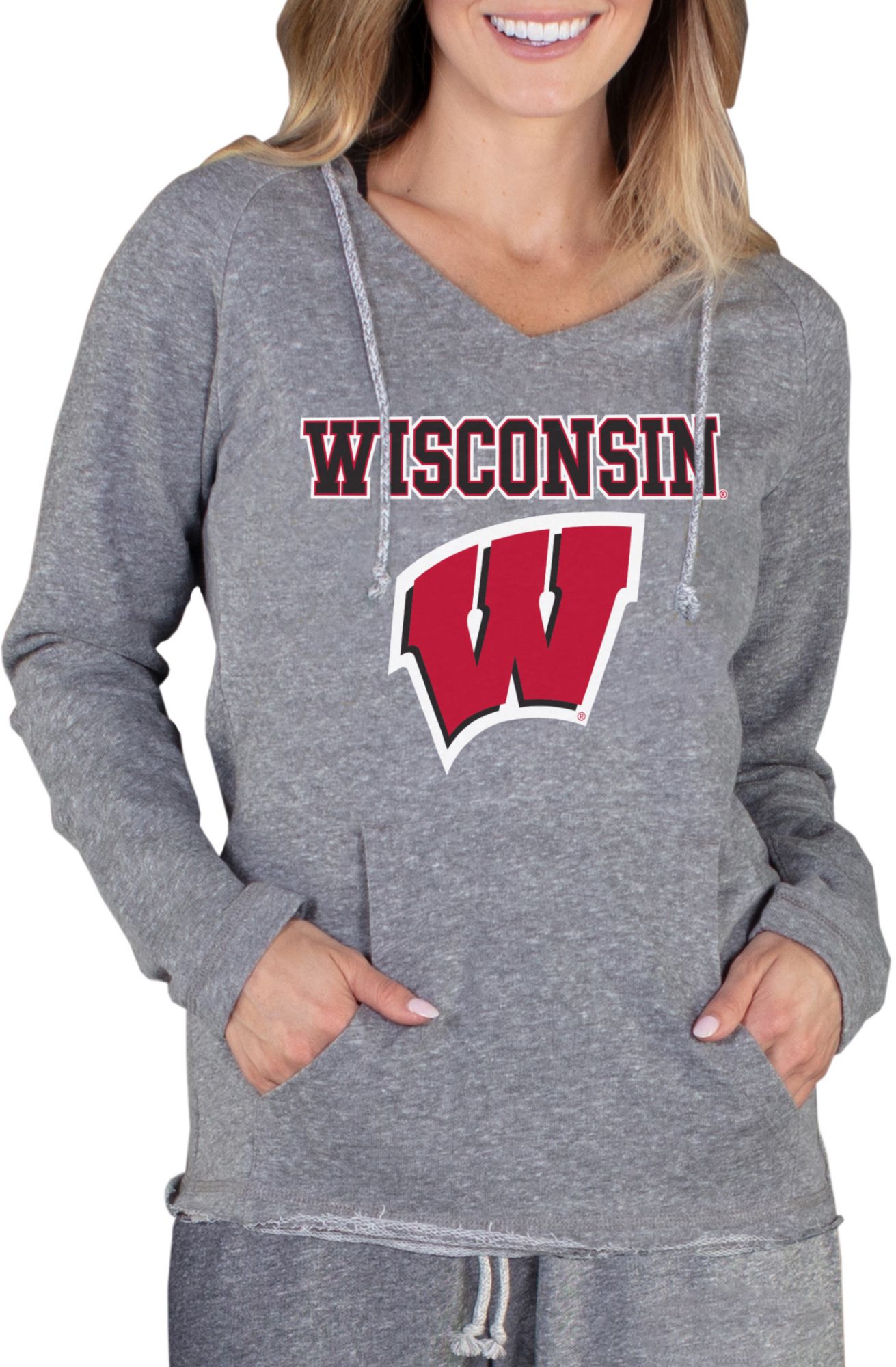 Hoodies & Sweatshirts