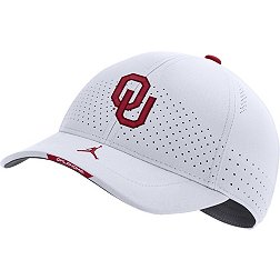 Jordan Men's Oklahoma Sooners AeroBill Swoosh Flex Classic99 Football Sideline White Hat