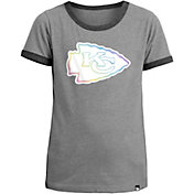 New Era Apparel Girls' Kansas City Chiefs Candy Sequins T-Shirt