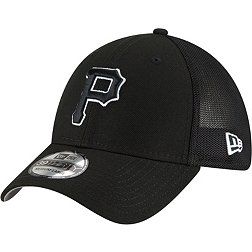 New Era Men's Pittsburgh Pirates Black 39Thirty Stretch Fit Hat