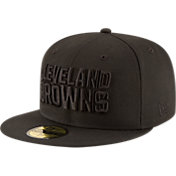 New Era Men's Cleveland Browns Black On Black 59Fifty Fitted Hat