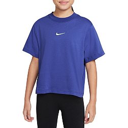 Nike Girls' Sportswear Essential Boxy T-Shirt