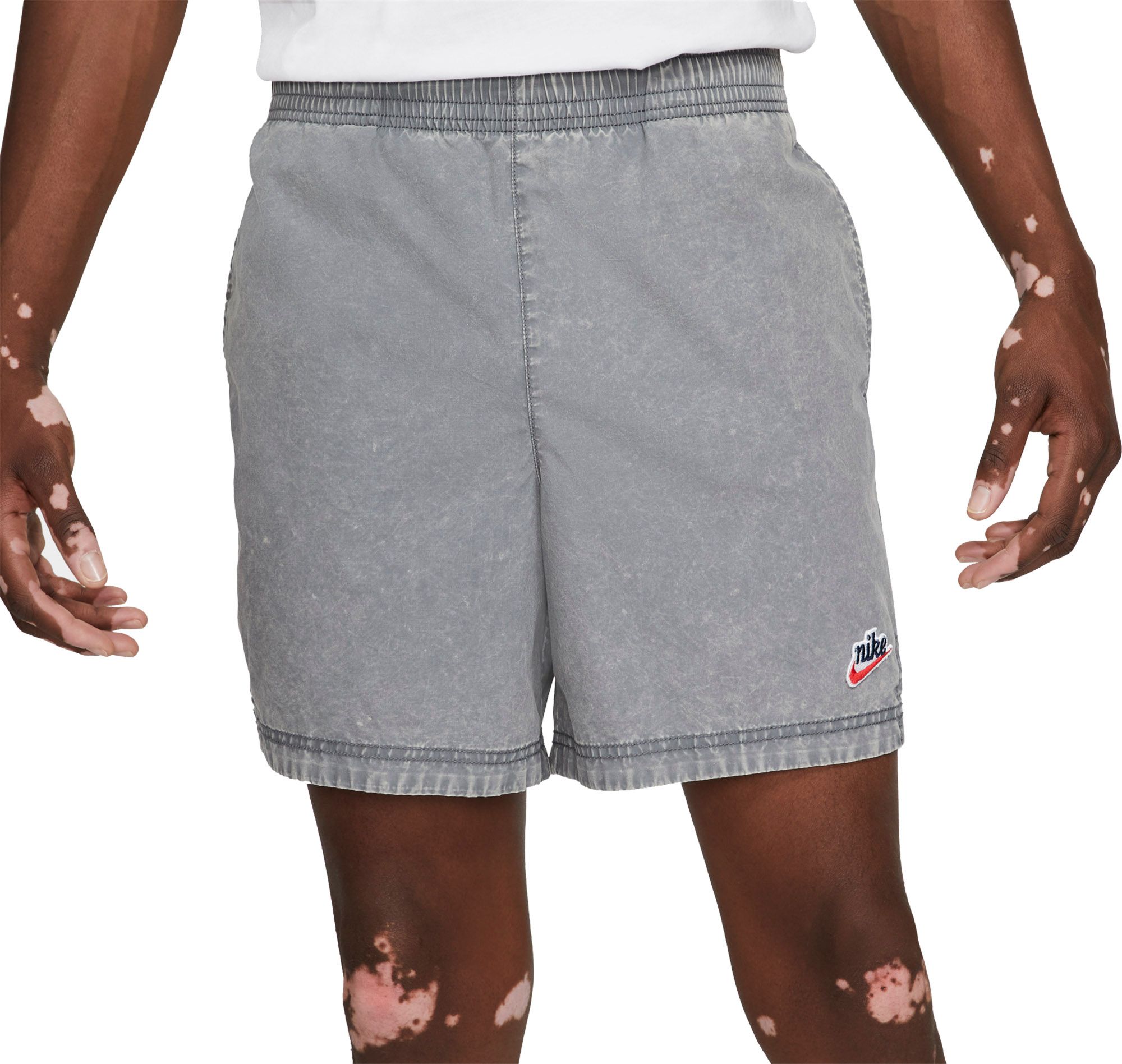 Nike Men's Sportswear Heritage Essentials Woven Shorts