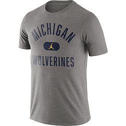 Jordan Men's Michigan Wolverines Grey Basketball Team Arch T-Shirt
