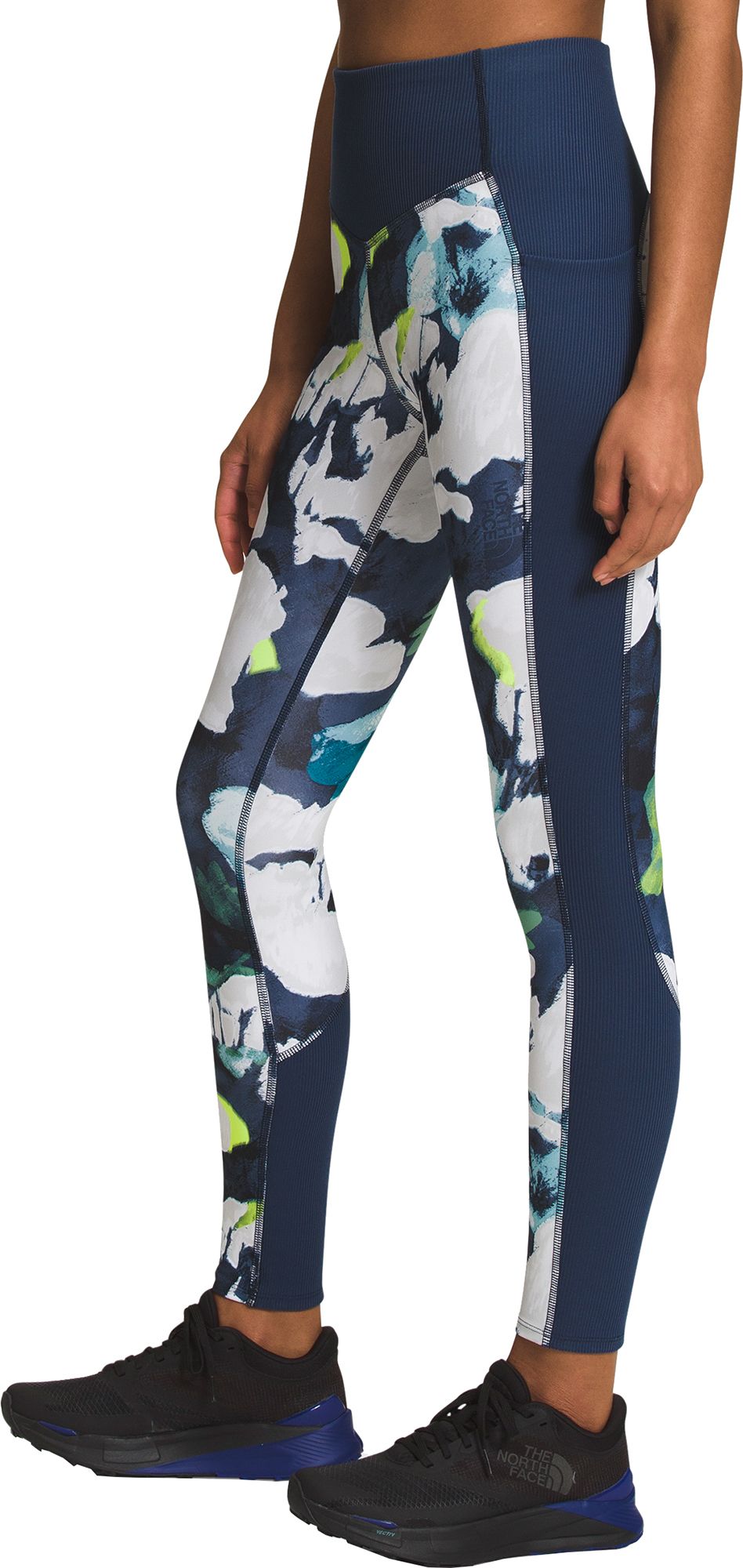 Summit Nvy Abstrct Floral