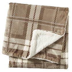 Northeast Outfitters Cozy Cabin Plaid Sherpa Blanket