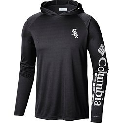 Columbia Men's Chicago White Sox Black Tackle Pullover Hoodie